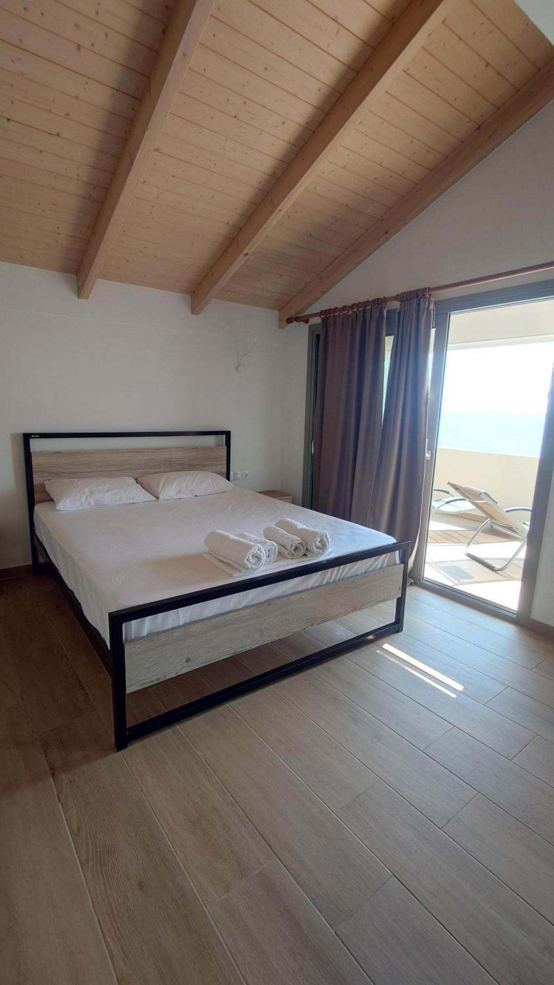 Ionian Moon 1 Apartment Preveza Bagian luar foto